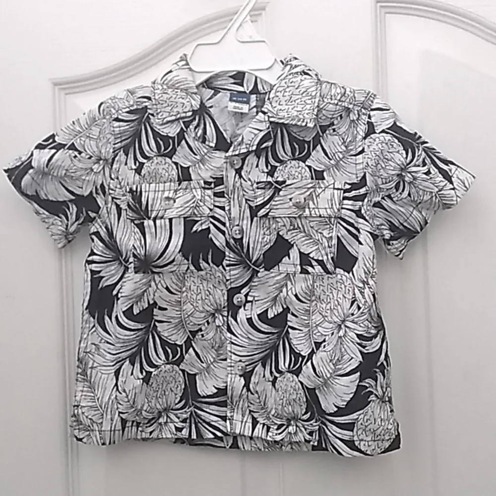 FINAL MARKDOWN NWT children’s old navy shirt 18-24 months